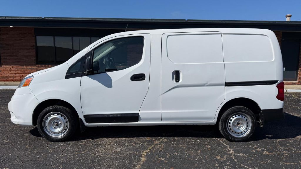 Photo 4 of this NISSAN NV200