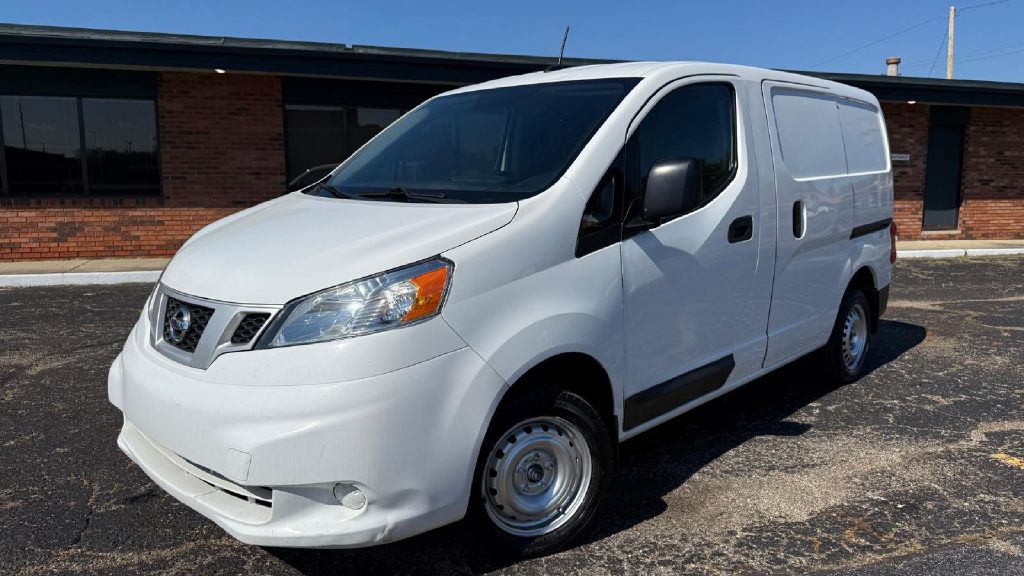 2020 NISSAN NV200