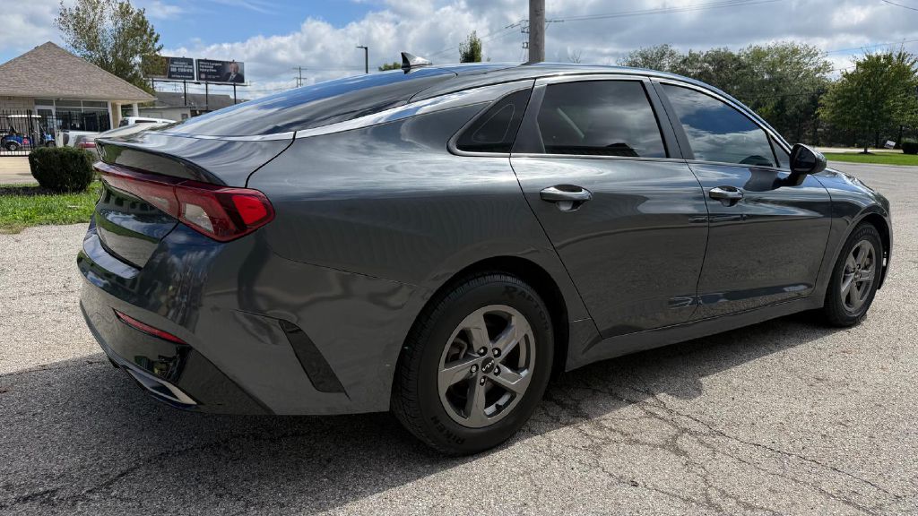 Photo 8 of this KIA K5