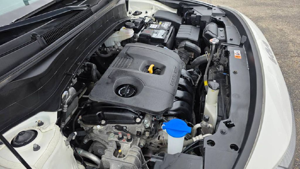 Photo 10 of this KIA SELTOS