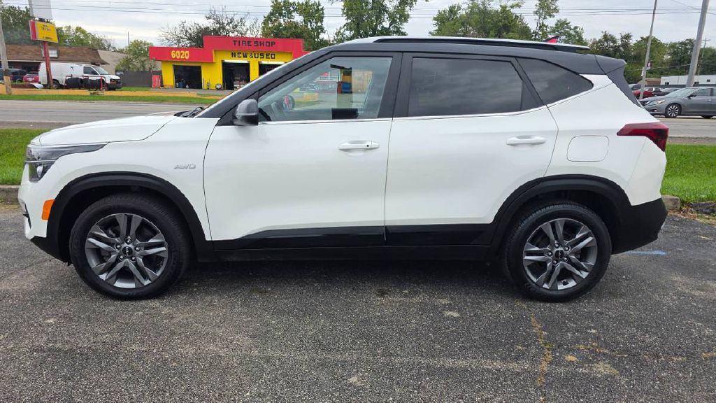 Photo 9 of this KIA SELTOS