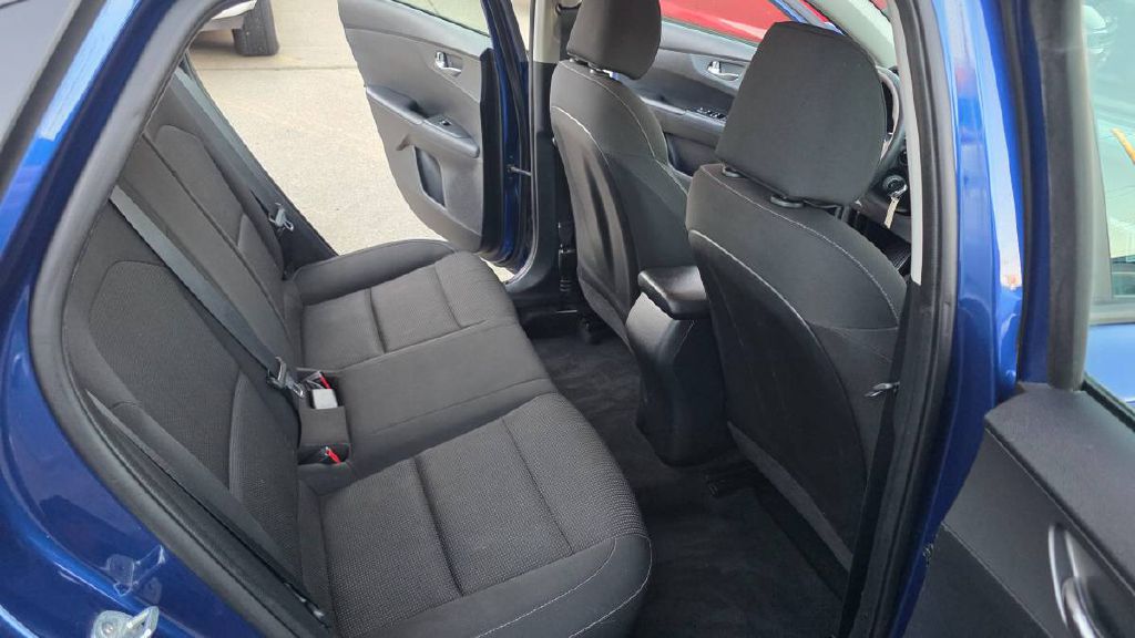 Photo 12 of this KIA FORTE