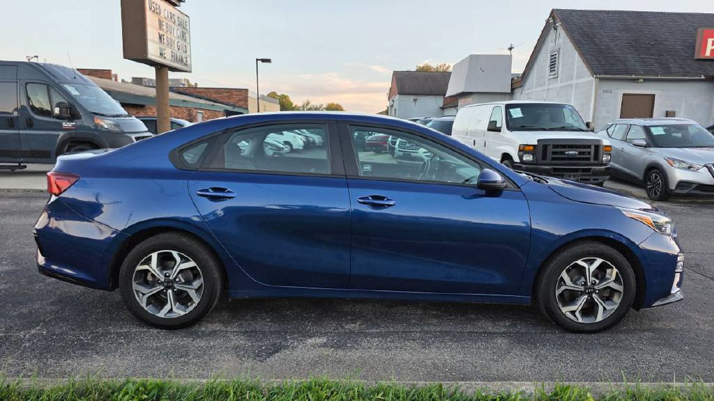 Photo 16 of this KIA FORTE