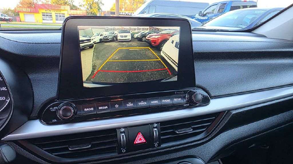 Photo 17 of this KIA FORTE