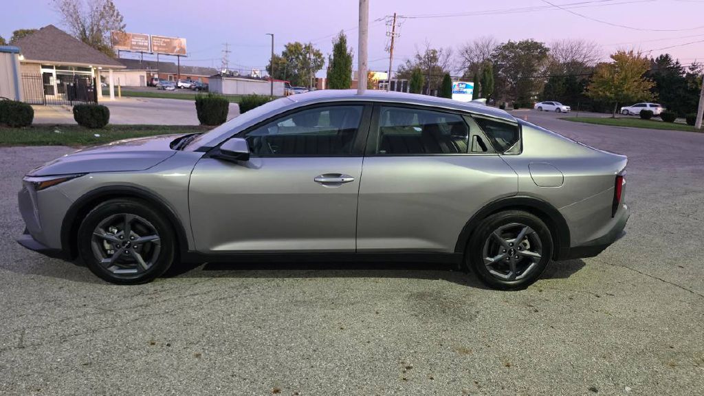 Photo 11 of this KIA K4