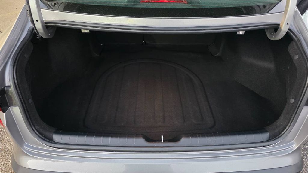Photo 12 of this KIA K4