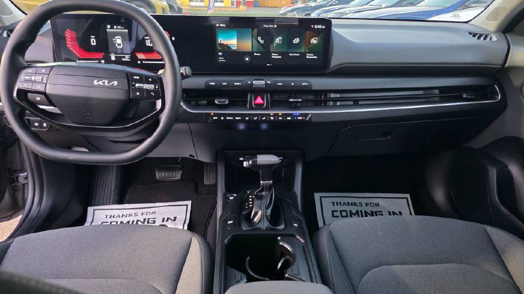 Photo 18 of this KIA K4