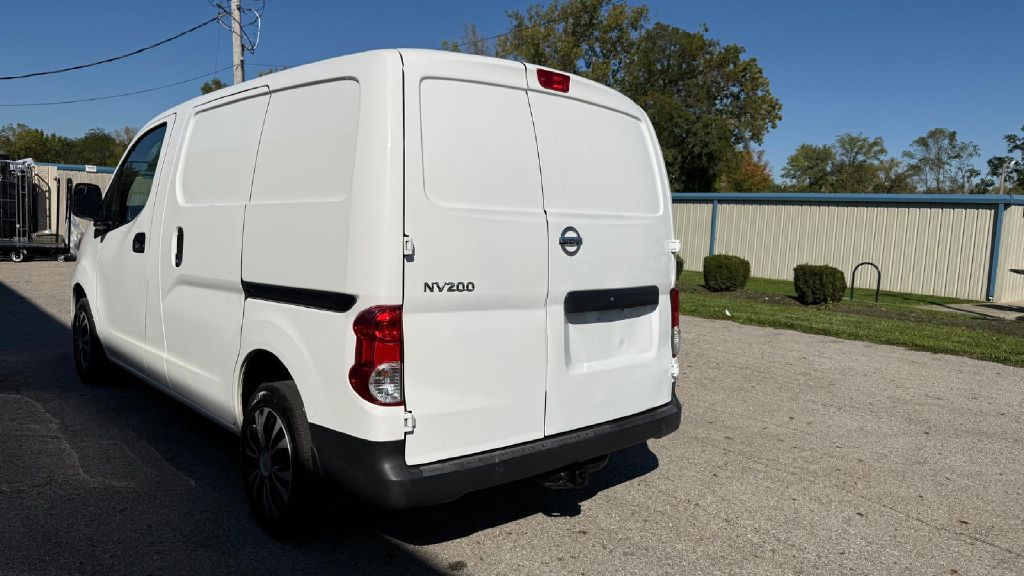 Photo 3 of this NISSAN NV200