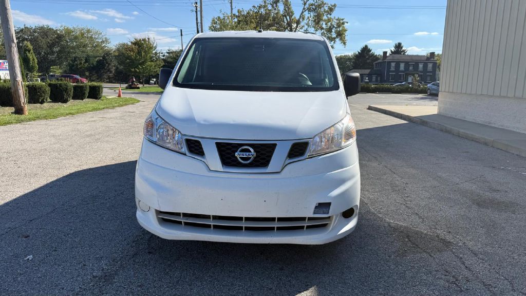 Photo 8 of this NISSAN NV200