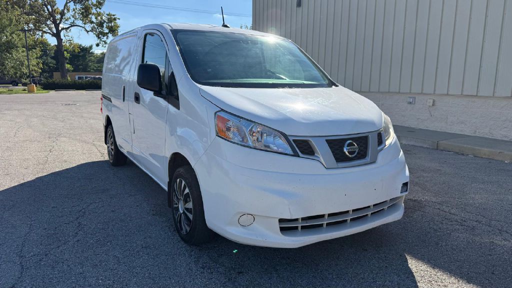 Photo 2 of this NISSAN NV200