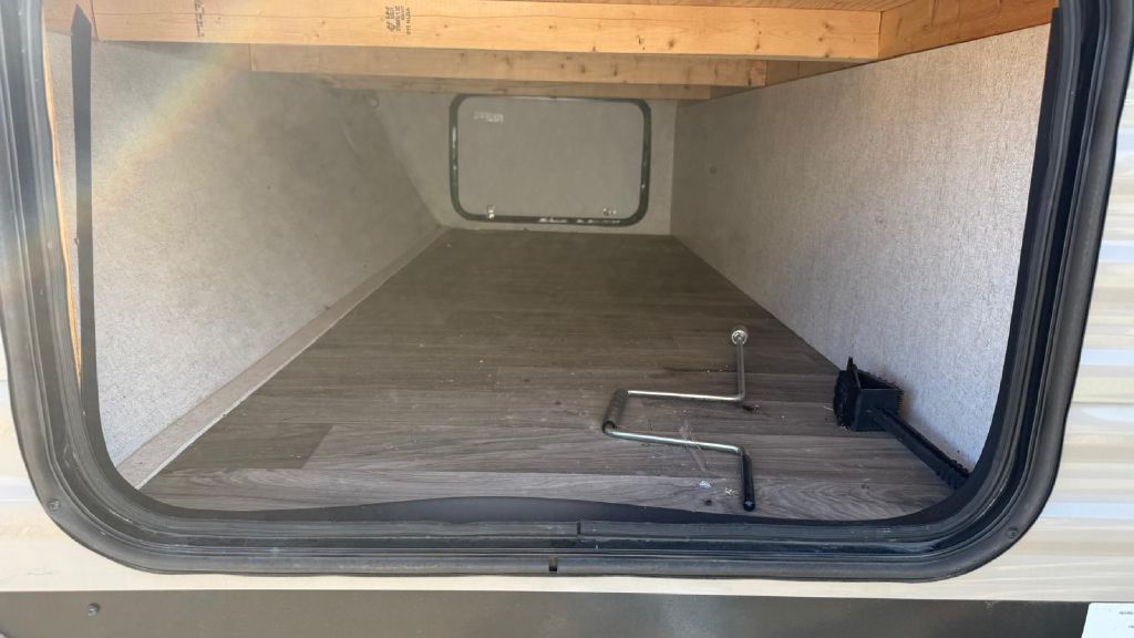 Photo 34 of this StarCraft Autumn Ridge RV