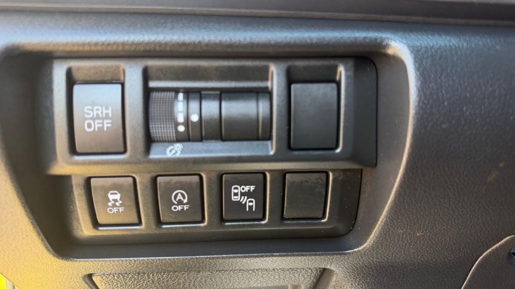 Photo 20 of this SUBARU CROSSTREK