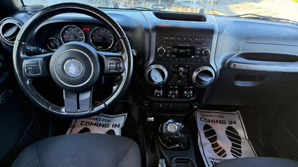 Photo 12 of this JEEP WRANGLER UNLIMI