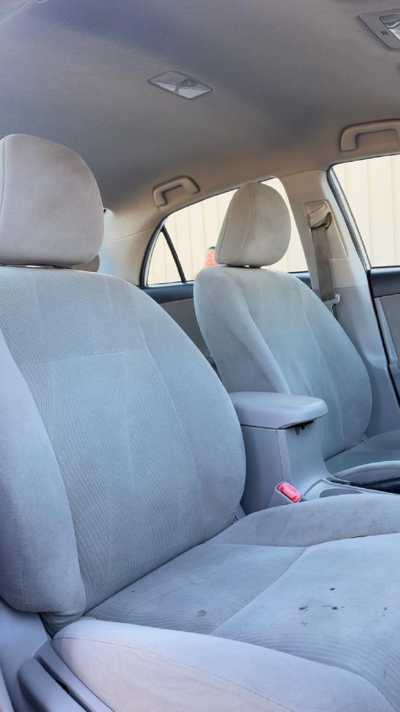 Photo 17 of this TOYOTA COROLLA