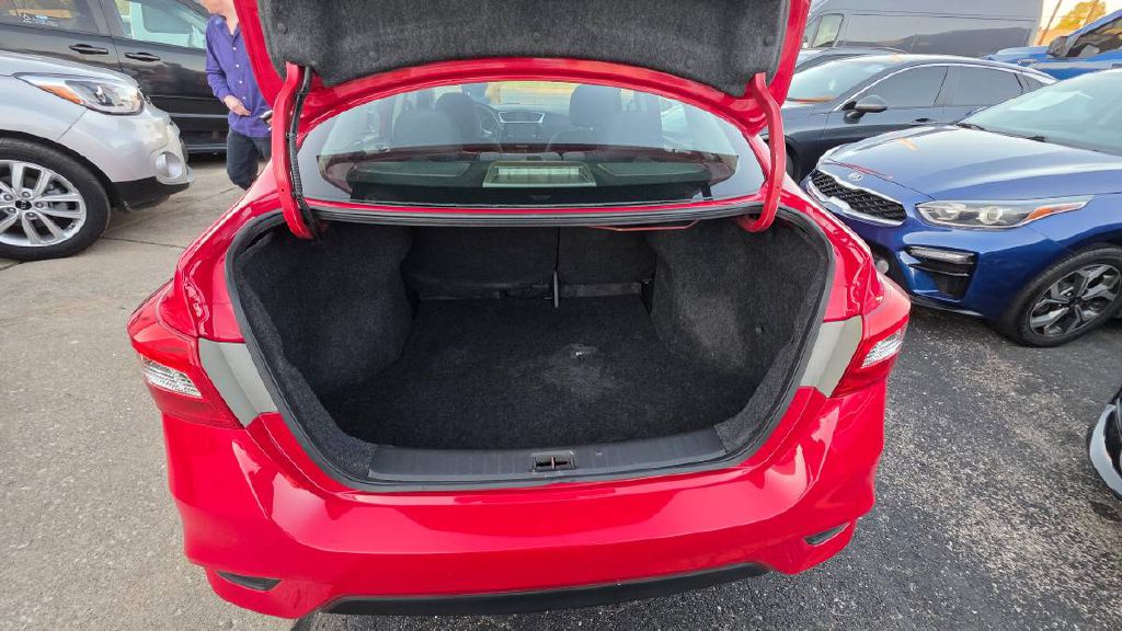 Photo 8 of this NISSAN SENTRA
