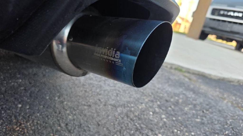 Photo 15 of this SUBARU WRX