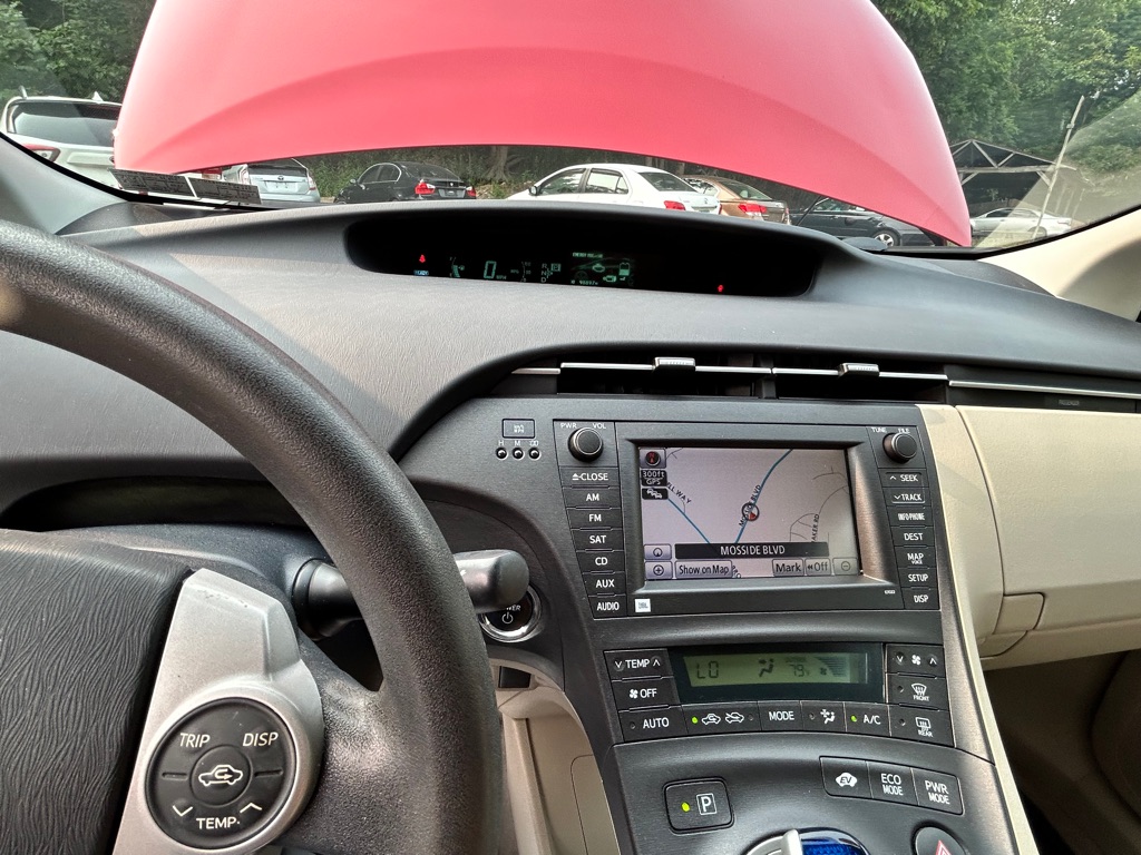 Photo 13 of this TOYOTA PRIUS