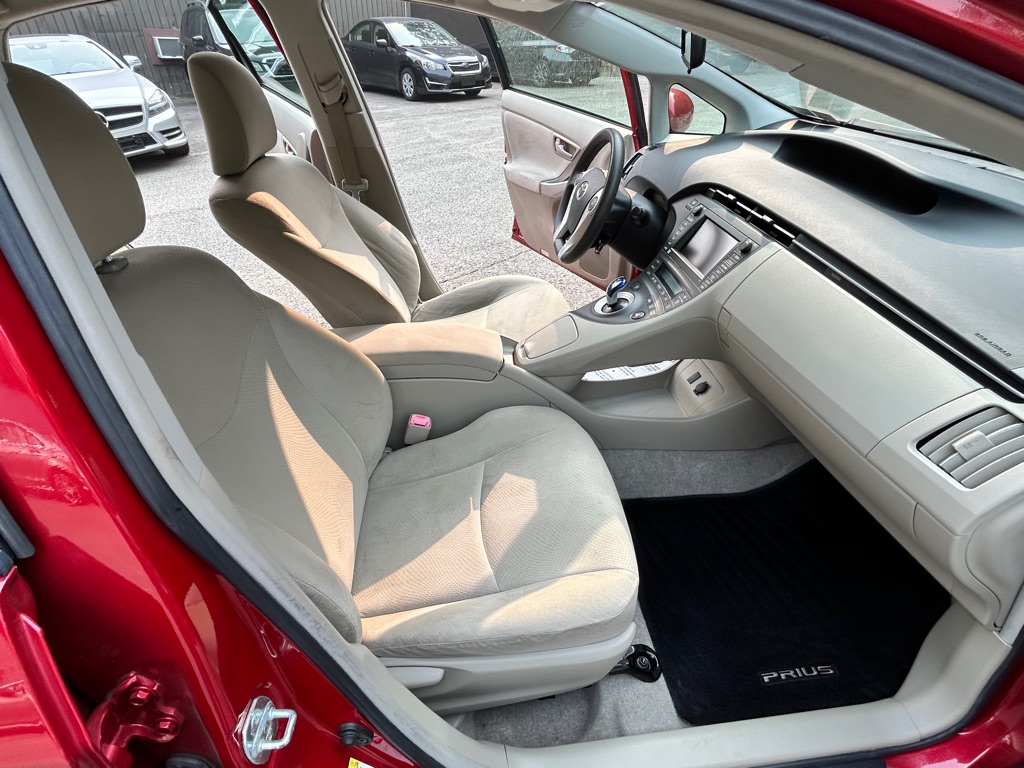 Photo 11 of this TOYOTA PRIUS