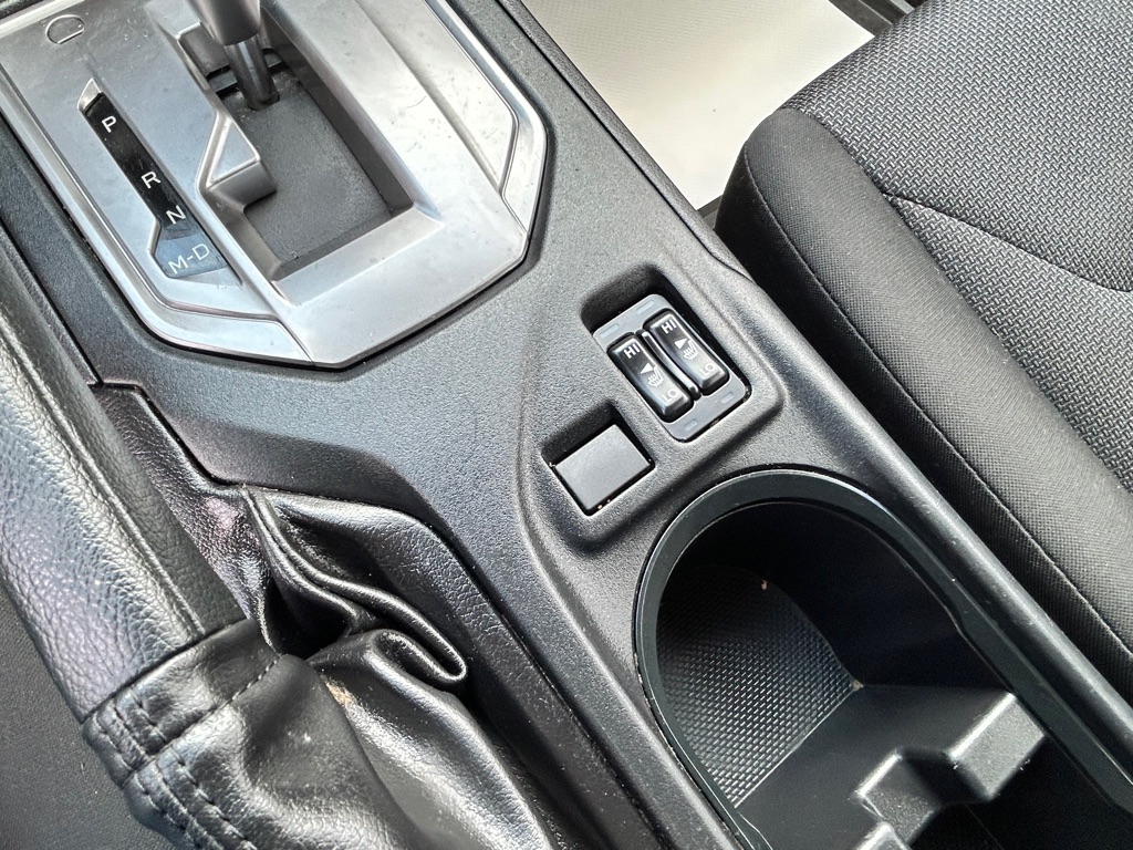 Photo 11 of this SUBARU IMPREZA