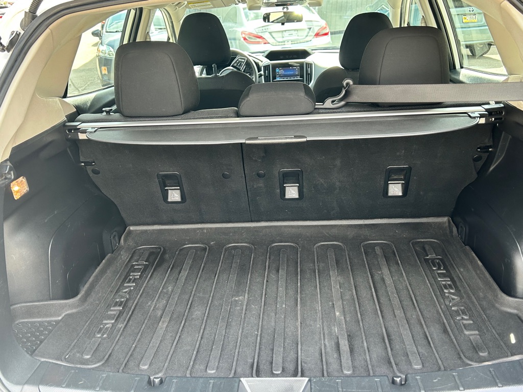 Photo 17 of this SUBARU IMPREZA