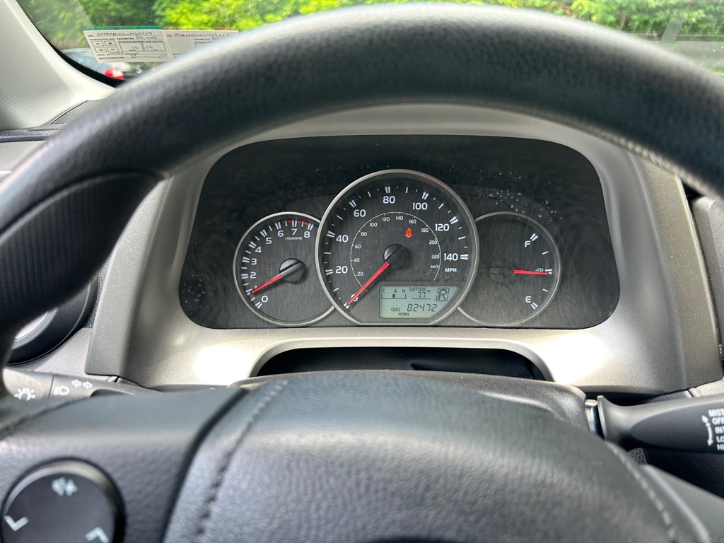Photo 21 of this TOYOTA RAV4