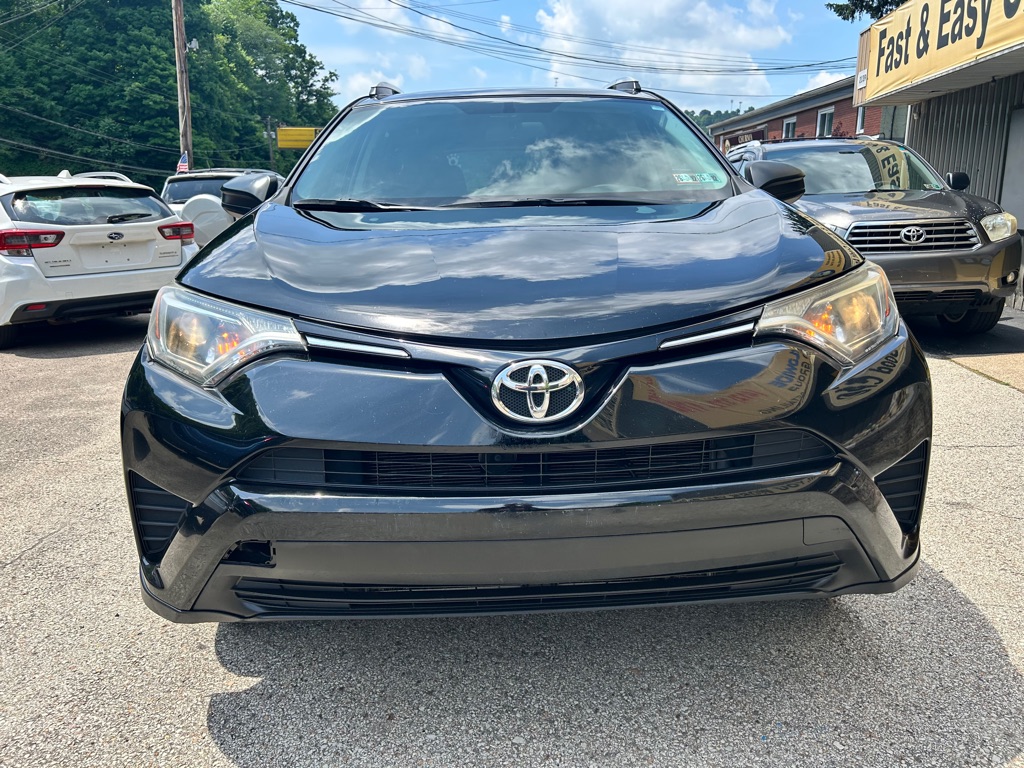 Photo 2 of this TOYOTA RAV4