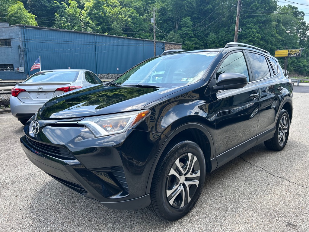 Photo 3 of this TOYOTA RAV4