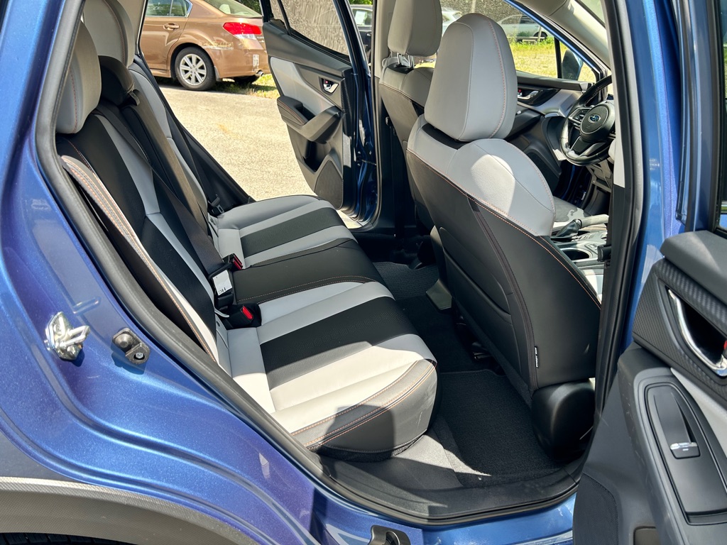 Photo 12 of this SUBARU CROSSTREK