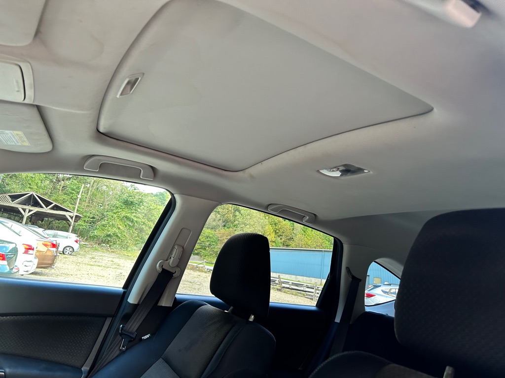 Photo 17 of this HONDA CR-V