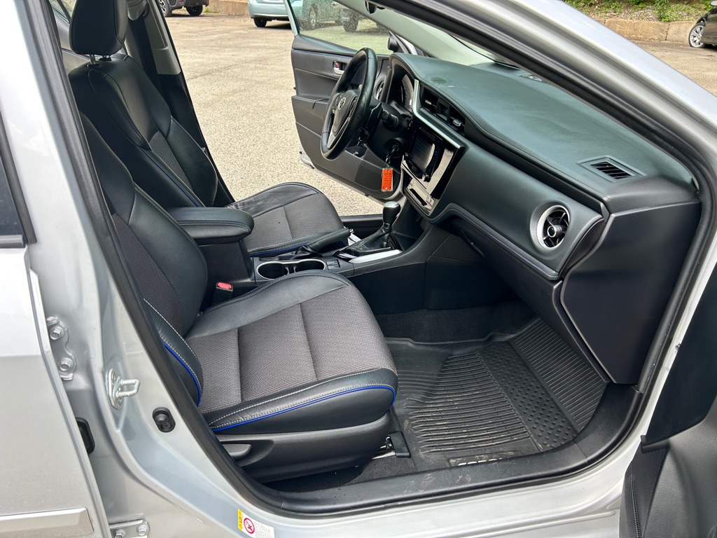 Photo 10 of this TOYOTA COROLLA