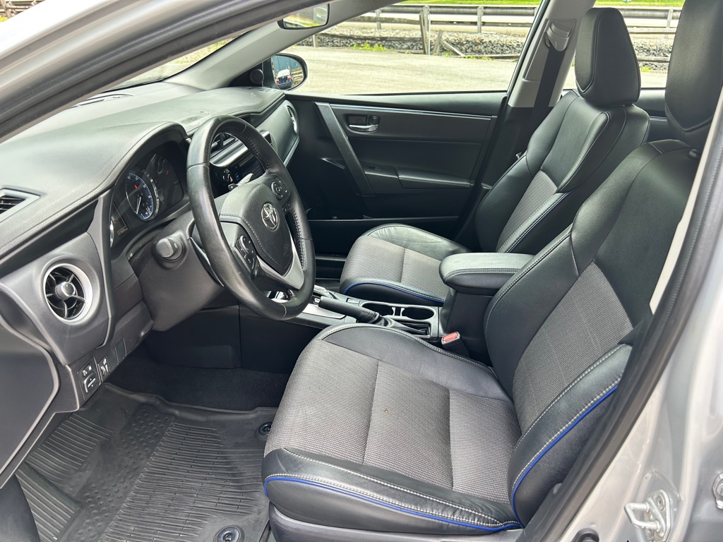Photo 9 of this TOYOTA COROLLA