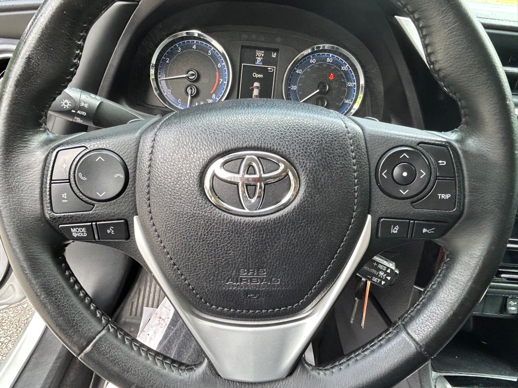 Photo 17 of this TOYOTA COROLLA