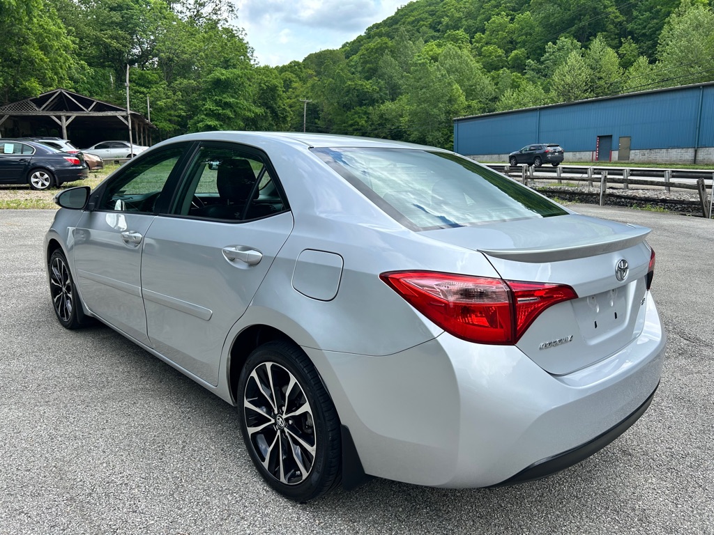 Photo 5 of this TOYOTA COROLLA