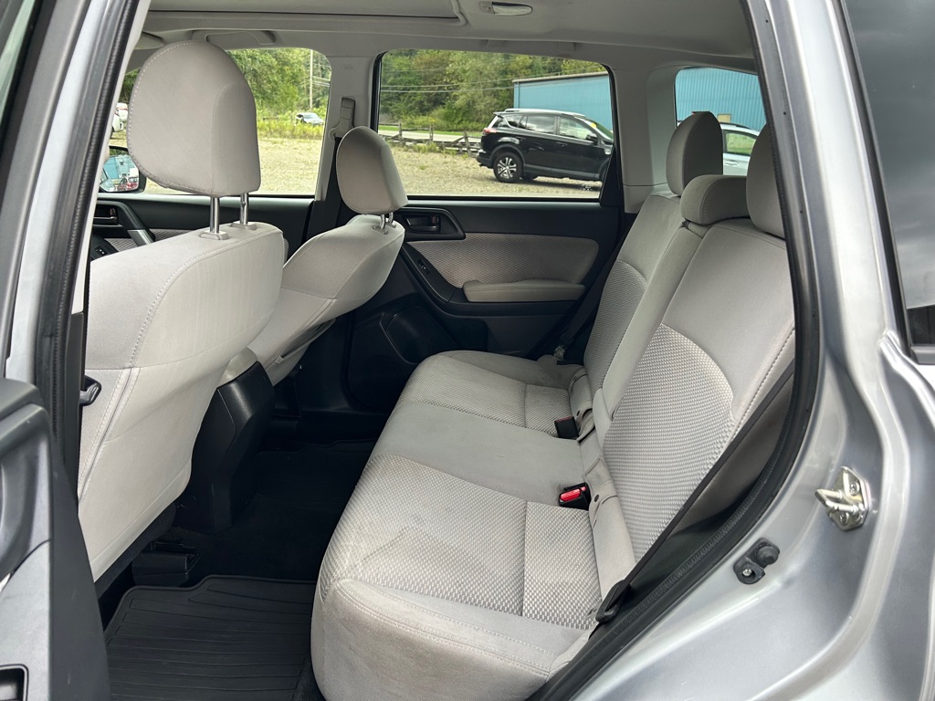Photo 9 of this SUBARU FORESTER