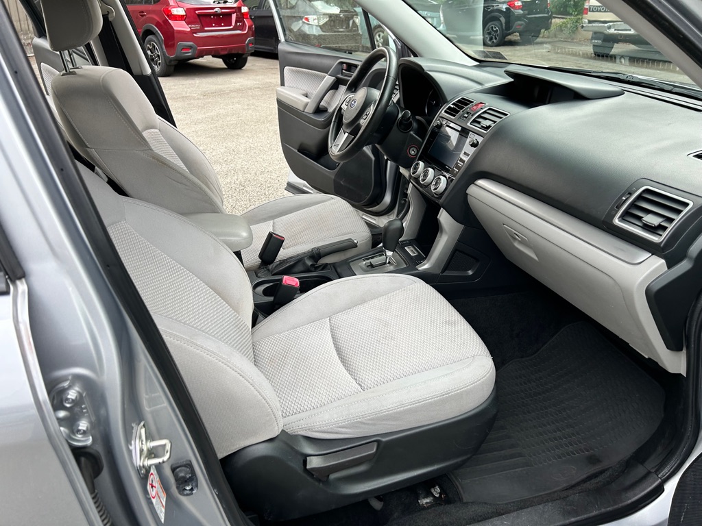 Photo 8 of this SUBARU FORESTER