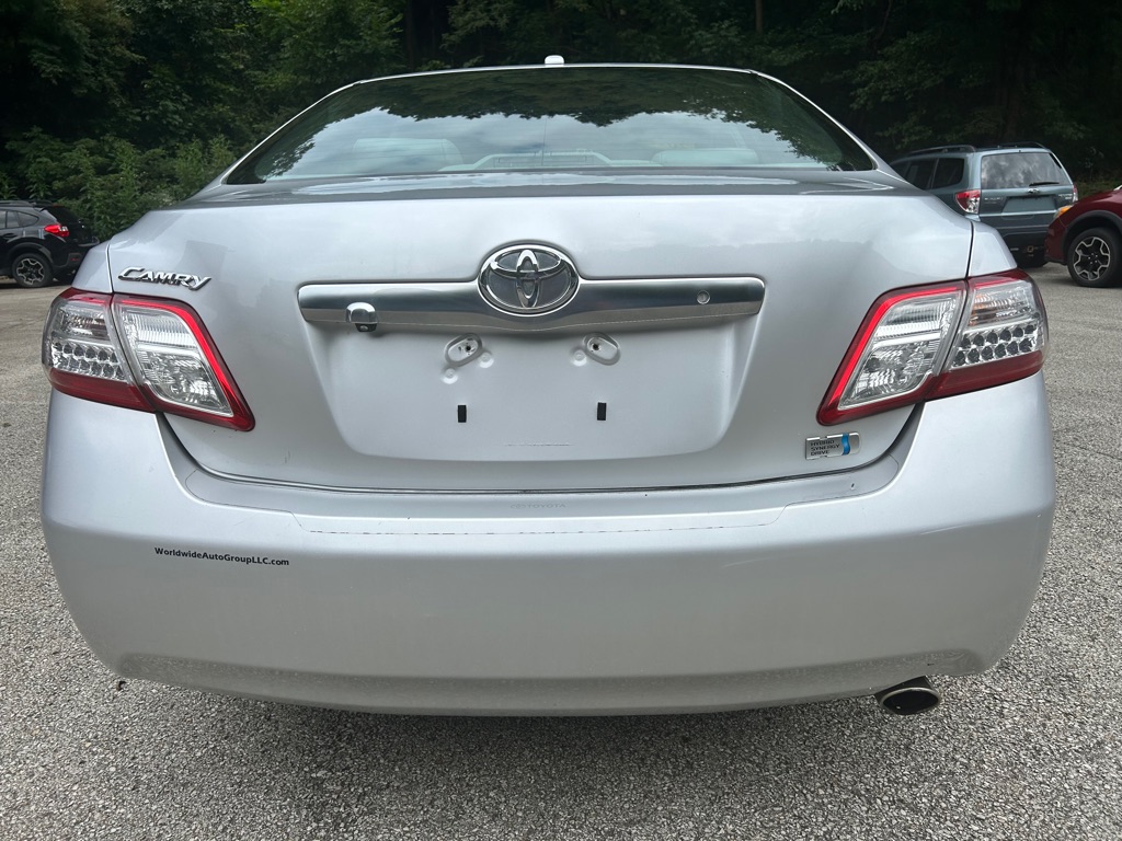 Photo 6 of this TOYOTA CAMRY HYBRID