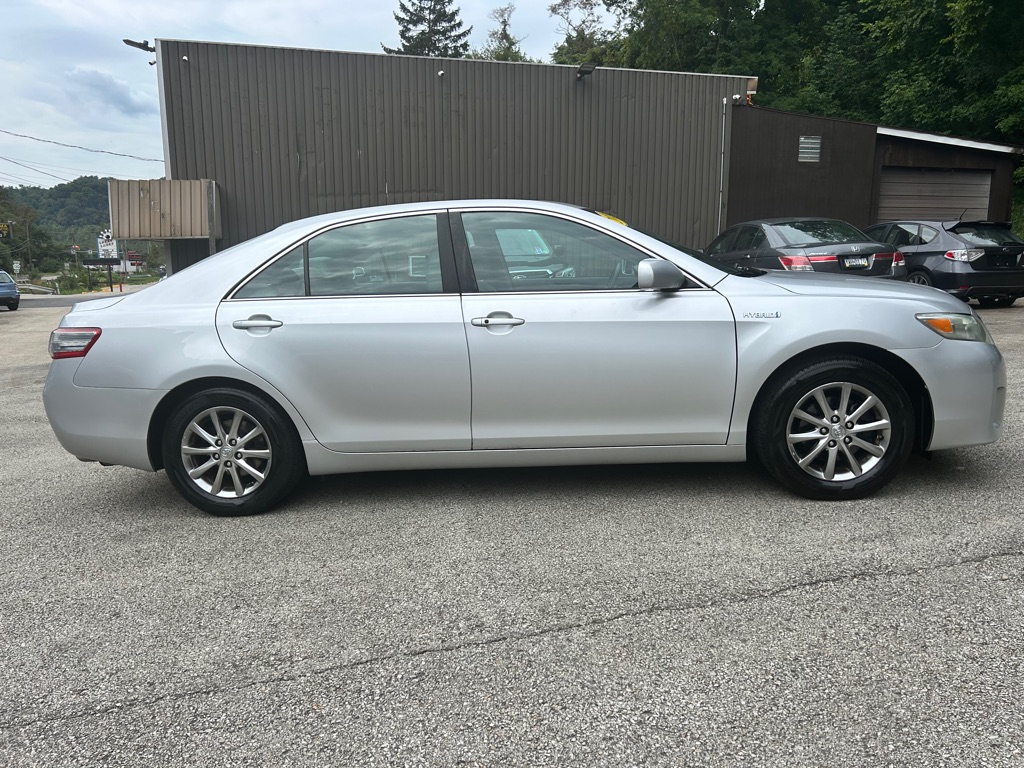 Photo 8 of this TOYOTA CAMRY HYBRID