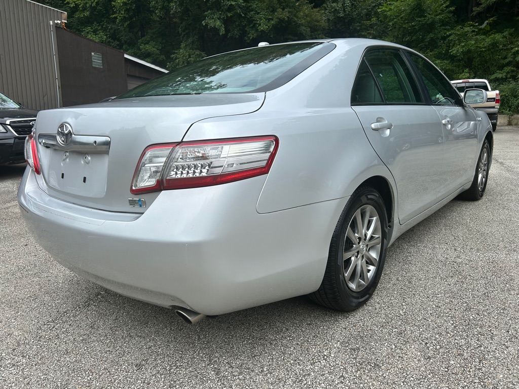 Photo 7 of this TOYOTA CAMRY HYBRID