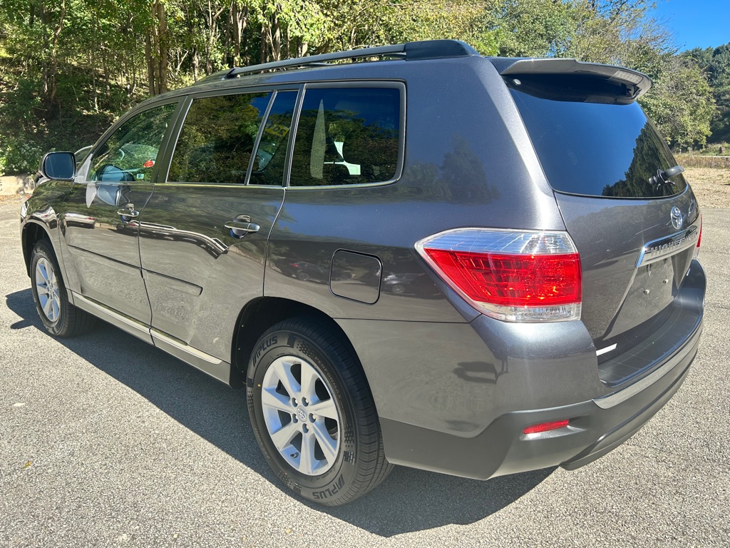 Photo 5 of this TOYOTA HIGHLANDER