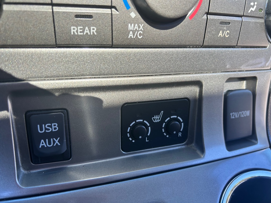 Photo 12 of this TOYOTA HIGHLANDER