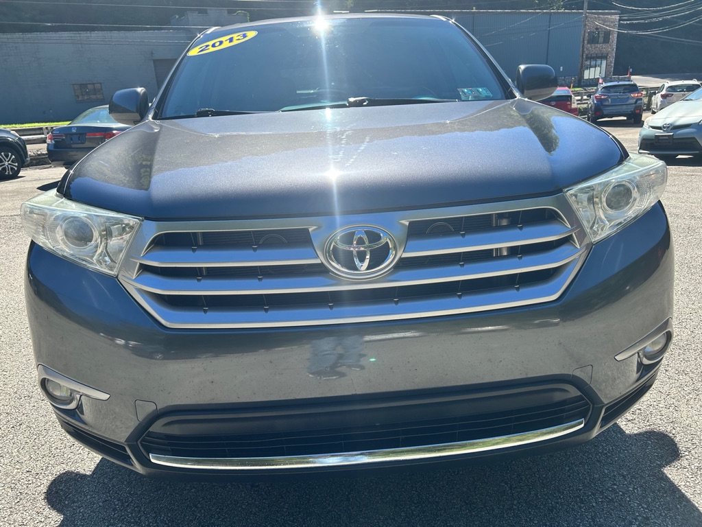 Photo 2 of this TOYOTA HIGHLANDER