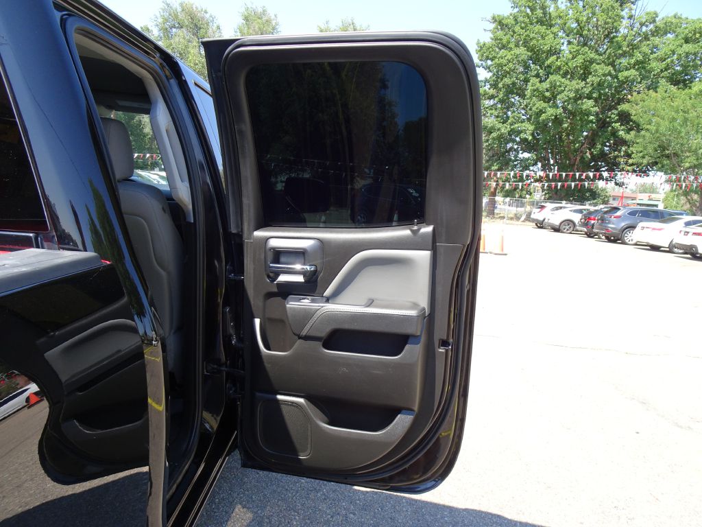 Photo 32 of this CHEVROLET SILVERADO 1500
