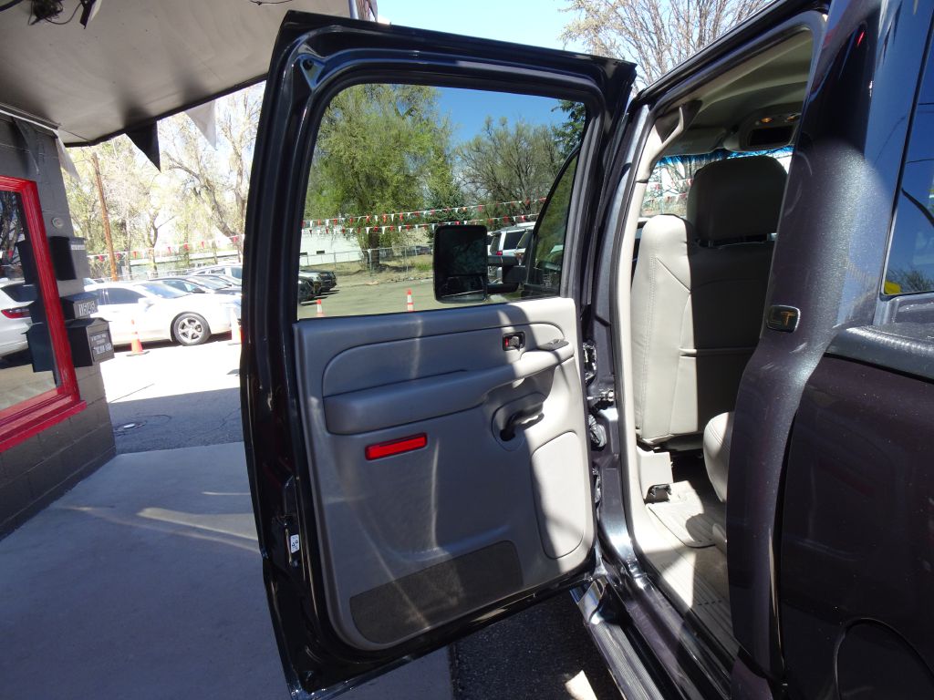 Photo 21 of this CHEVROLET SILVERADO 3500