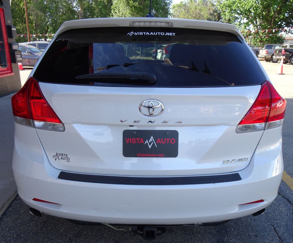 Photo 11 of this TOYOTA VENZA