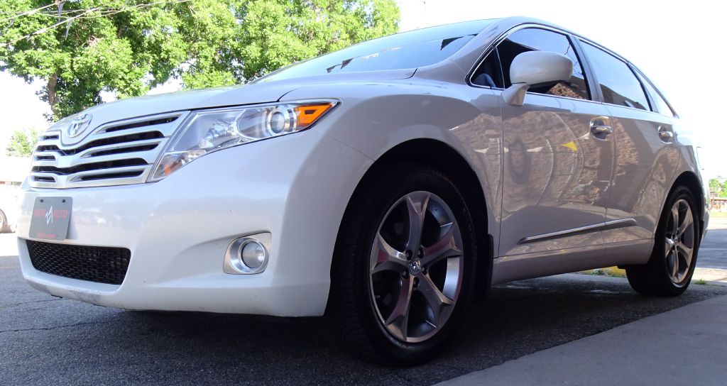 Photo 16 of this TOYOTA VENZA