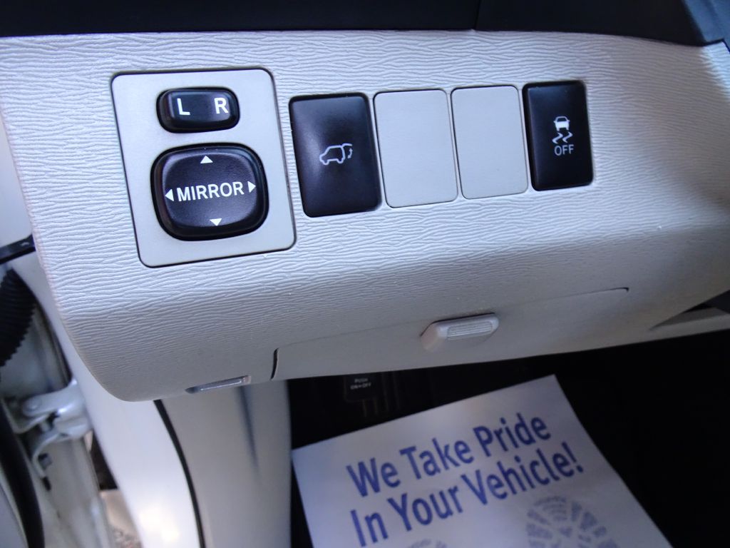 Photo 23 of this TOYOTA VENZA