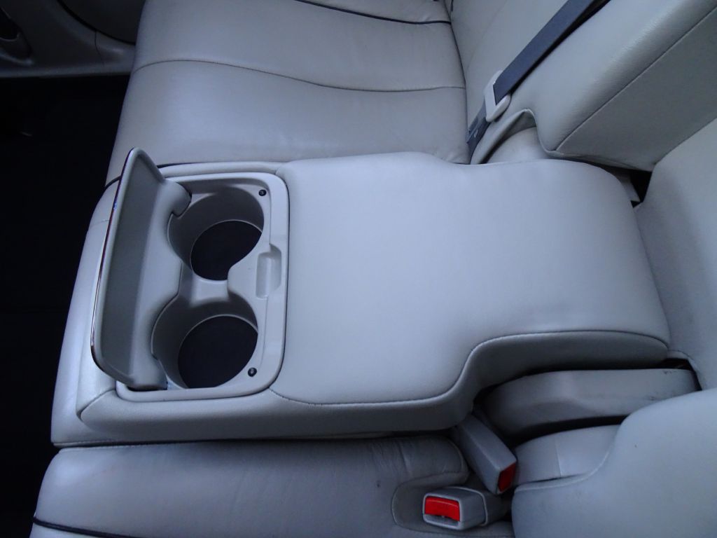 Photo 32 of this TOYOTA VENZA