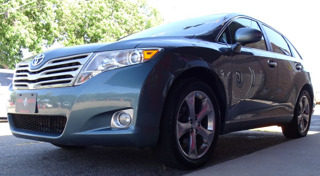Photo 16 of this TOYOTA VENZA