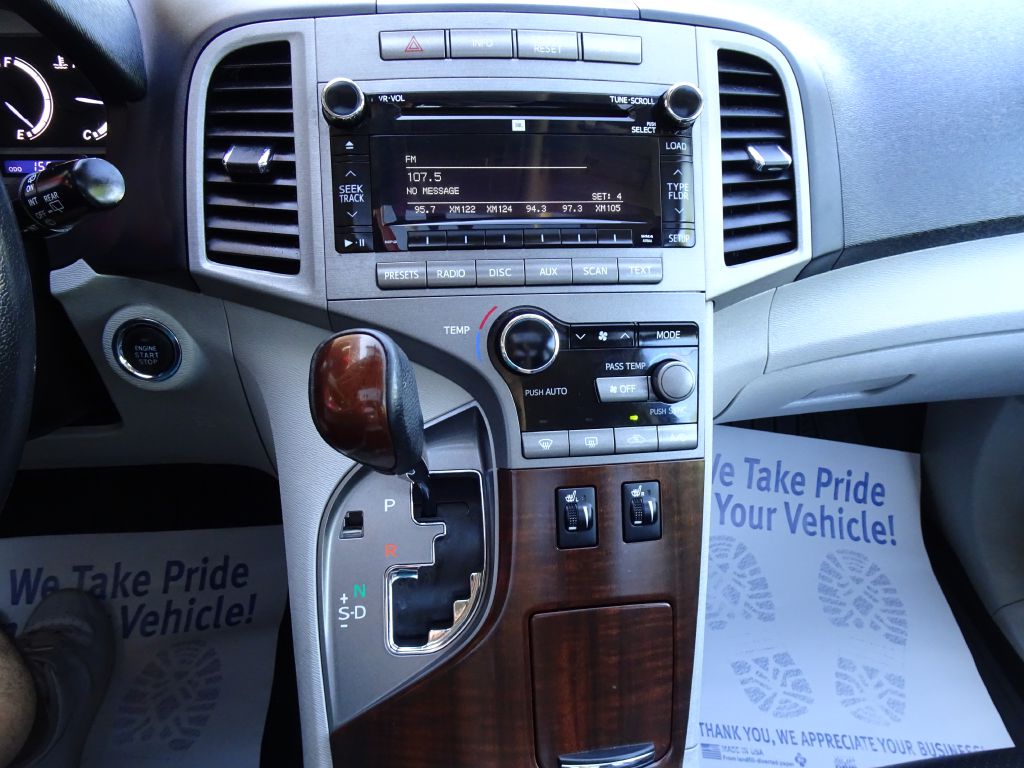 Photo 25 of this TOYOTA VENZA
