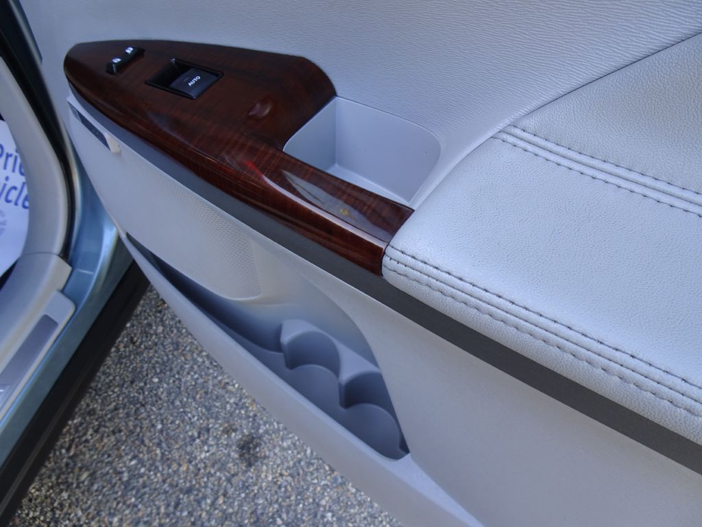 Photo 41 of this TOYOTA VENZA